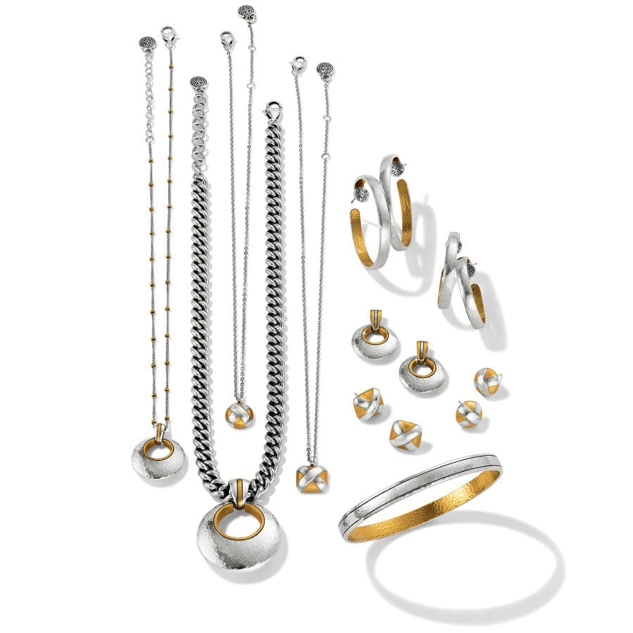 Entrata Round Short Necklace 5 Entrata Round Short Necklace - Image 3