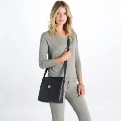 Selena Organizer -Brighton Store selena organizer black 3 38aeca62 66af 4f31 a2f9 3d842fdbfbc0